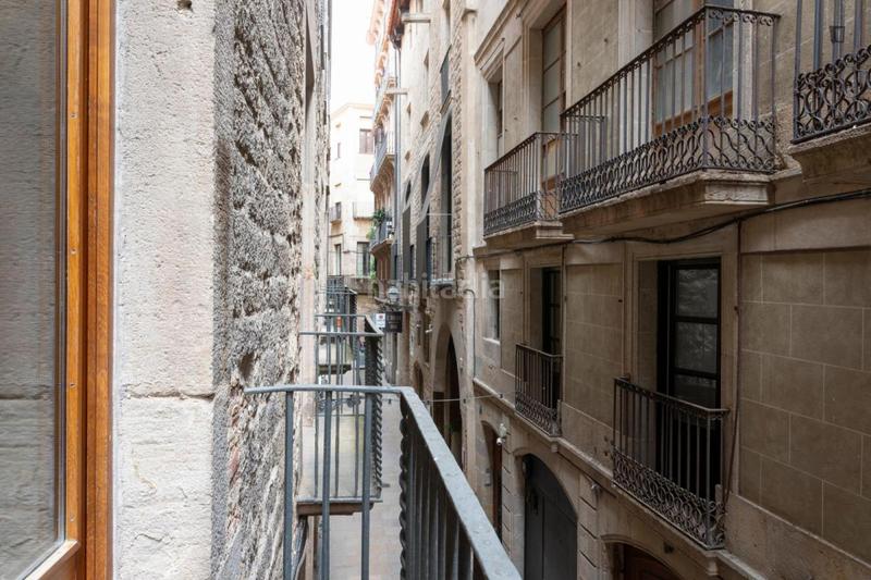 Foto 2f221d13-2c03-4087-95f0-ea9731ed7948. Miete appartement in Gòtic Barcelona