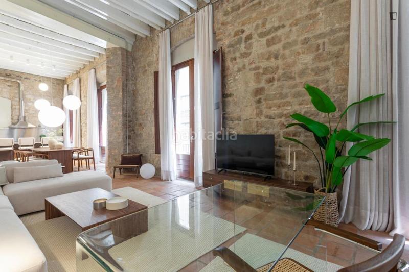 Foto 610e72e2-821d-4885-a810-d49d39407f9c. Miete appartement in Gòtic Barcelona