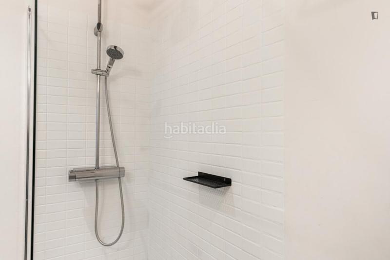 Foto 09a36a07-8597-4923-87f8-11904e2aec6d. Miete studiowohnung mit heizung in Jerónimos Madrid