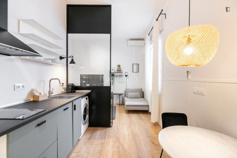 Foto b8839b4d-5095-46fc-ae01-b66a882b3721. Miete studiowohnung mit heizung in Jerónimos Madrid