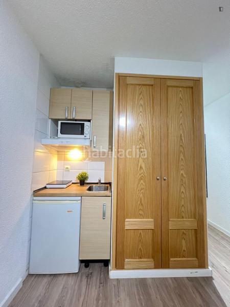 Foto b4a13508-ff37-4dbc-a59e-e42d7a7fb0c8. Alquiler estudio en Arapiles Madrid