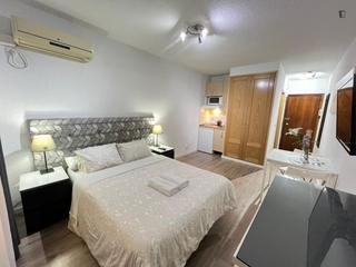 Rent Studio in Arapiles