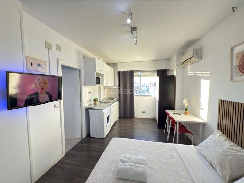 Foto 93c9ddb4-4154-43a4-950e-03b4d54405e4. Lloguer estudi amb calefacció a Arapiles Madrid