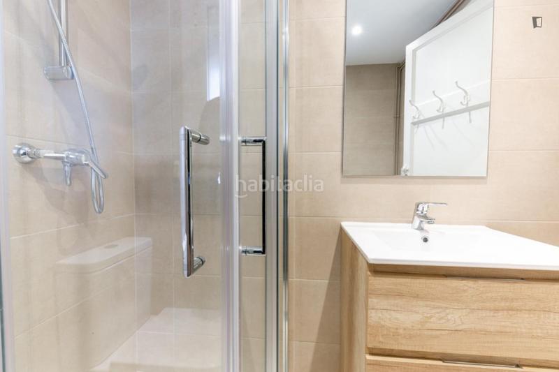 Foto 3090aa44-ea0d-4e38-873f-10f282049c83. Lloguer apartament amb calefacció a Barceloneta Barcelona