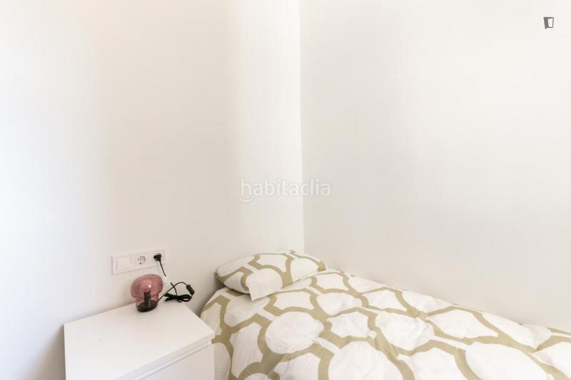 Foto 9420dd98-f9bb-4d23-9151-83bf2b97fc4e. Rent apartment with heating in Barceloneta Barcelona
