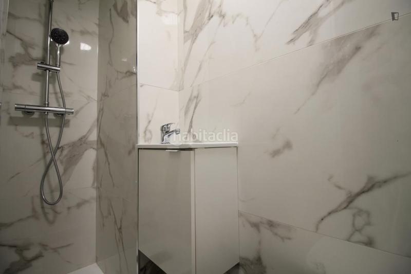 Foto 02a12119-379b-4207-a58d-8a274899ca47. Rent studio in Universidad-Malasaña Madrid