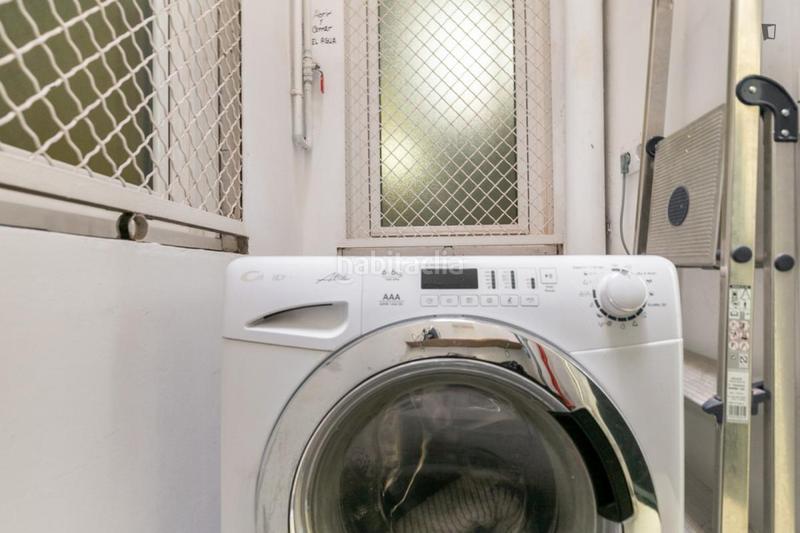 Foto 77cc2811-b42b-4d1d-88b2-9c6ca4128b50. Rent apartment with heating in Vila de Gràcia Barcelona