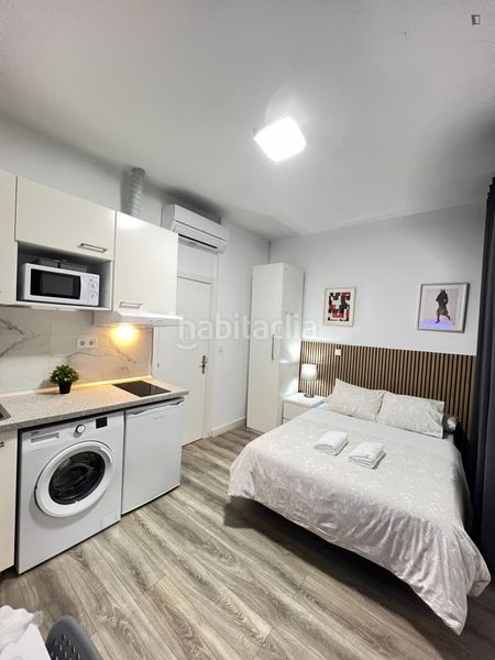 Foto 7fcf5e47-644a-4e51-8d72-738912d9f328. Rent studio with heating in Arapiles Madrid