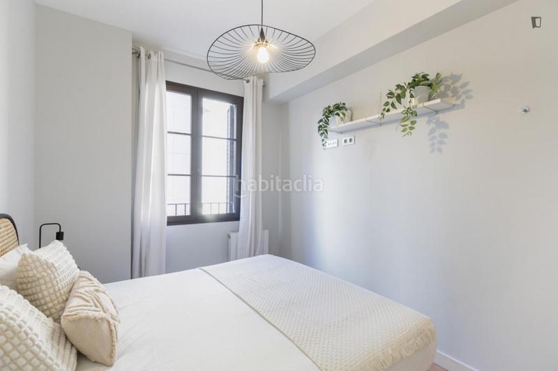 Foto 6d0589c6-88bc-42ef-890d-3f5ad00a2997. Alquiler apartamento en Gòtic Barcelona