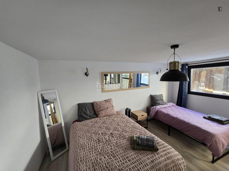 Foto 561ee4fd-be3b-48a9-81dd-8c6f60009689. Lloguer casa a Valdeacederas Madrid