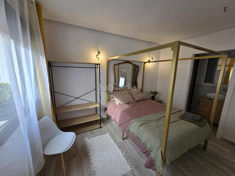 Foto 10e5f875-fa02-430a-9fb9-48b56323e256. Rent house in Valdeacederas Madrid