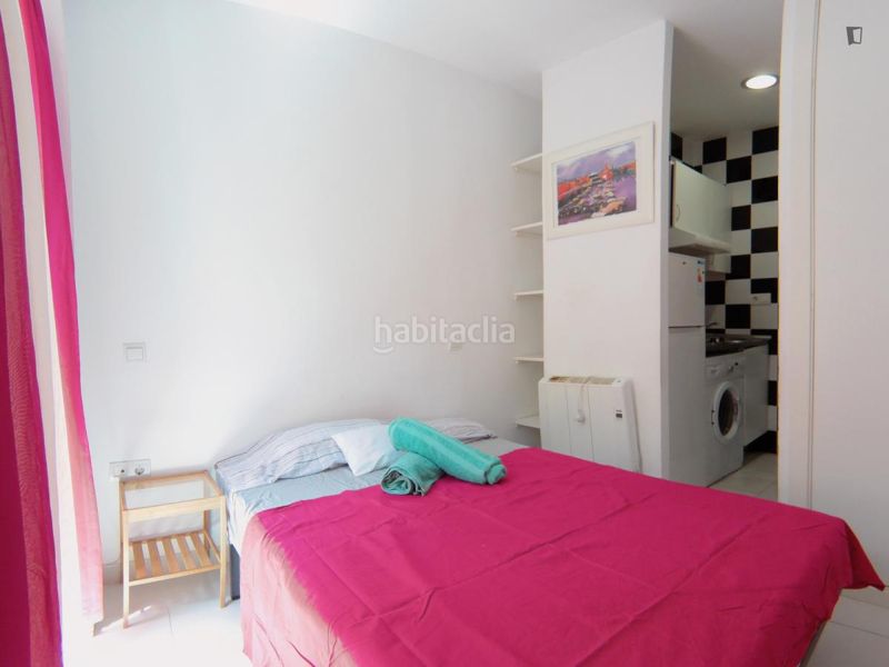 Foto e08e2e31-f4cf-4756-90cd-9ec5bea27cd7. Location studio dans Puerta del Ángel Madrid