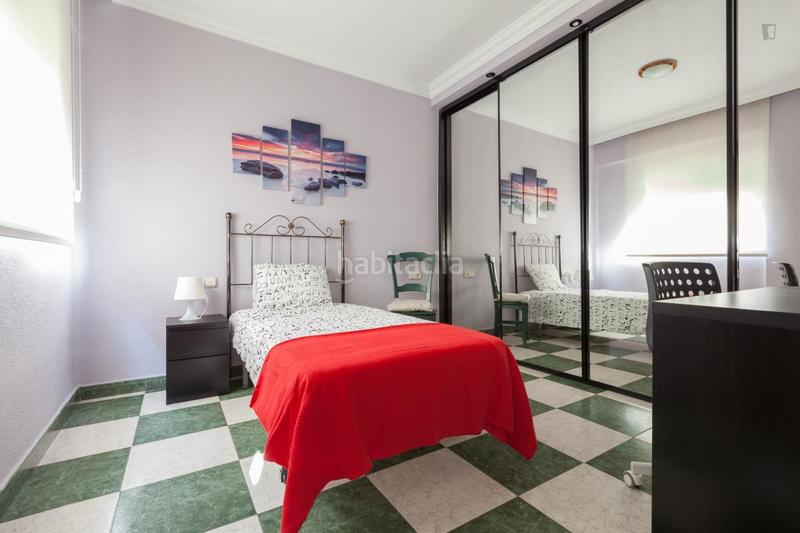 Foto b17c46eb-6e23-483f-ac2b-1e12116cee8d. Affitto casa in Cervantes Granada