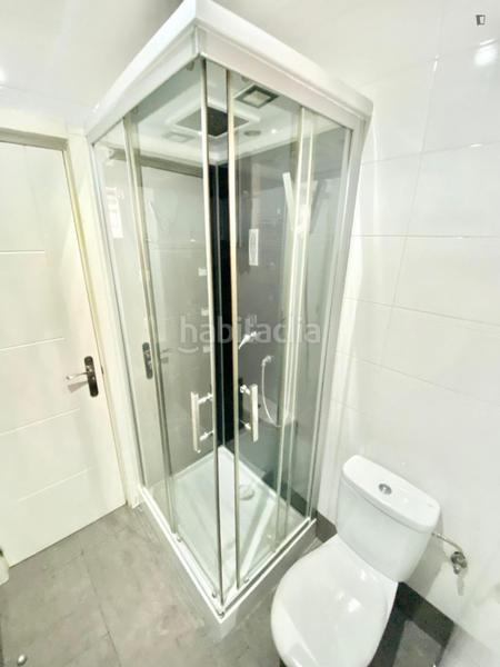 Foto 46ddbc50-7341-4721-af25-65d1c36e5814. Lloguer apartament a Entrevías Madrid