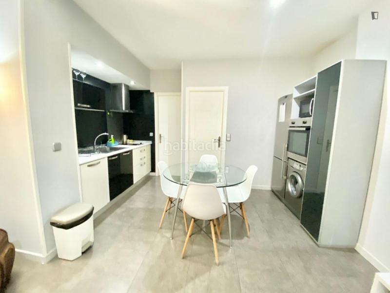 Foto eea092f9-8fba-4913-8305-da45006e574b. Lloguer apartament a Entrevías Madrid