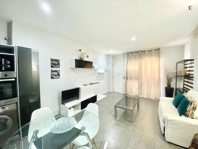 Foto bd41b59f-1082-4cb7-a477-c40f0cef71dc. Alquiler apartamento en Entrevías Madrid