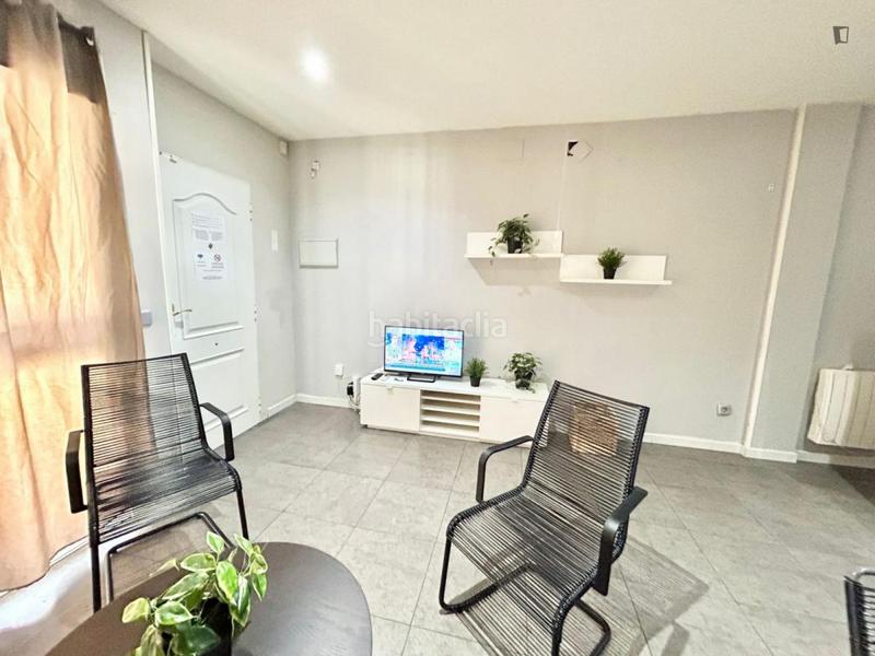 Foto bfb78010-bf0b-4877-a606-af94fe60d7aa. Rent apartment in Entrevías Madrid