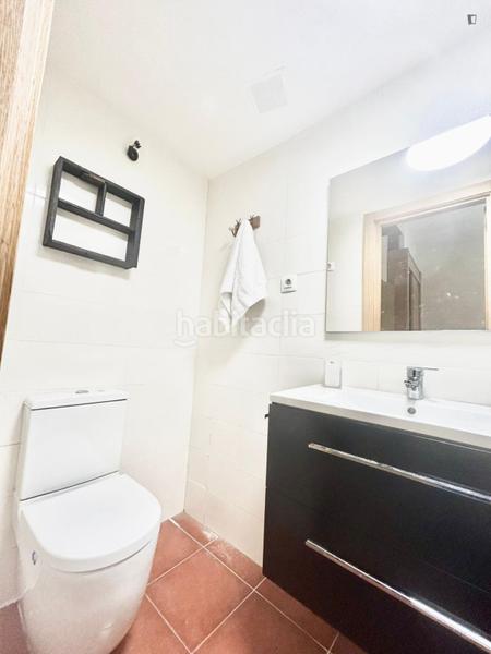 Foto b8e054ee-854f-4bd8-8359-d6e225ca53a7. Rent apartment in Embajadores-Lavapiés Madrid