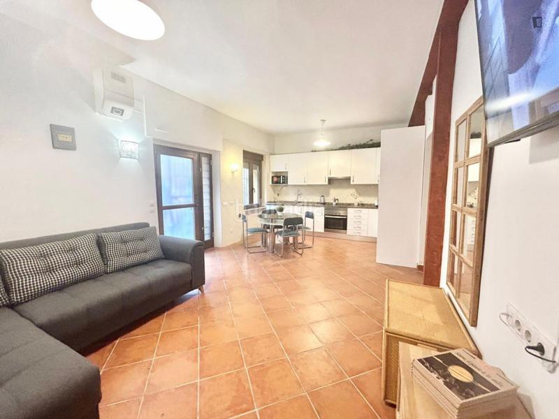 Foto f0d8f9a5-2db4-4390-ae8a-2810692b2ceb. Rent apartment in Embajadores-Lavapiés Madrid