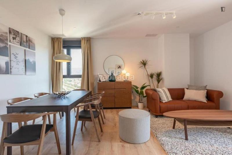 Foto 19b5413f-31e9-4ba8-9dce-8ec6143c9c90. Rent apartment in Martiricos - La Roca - La Rosaleda Málaga