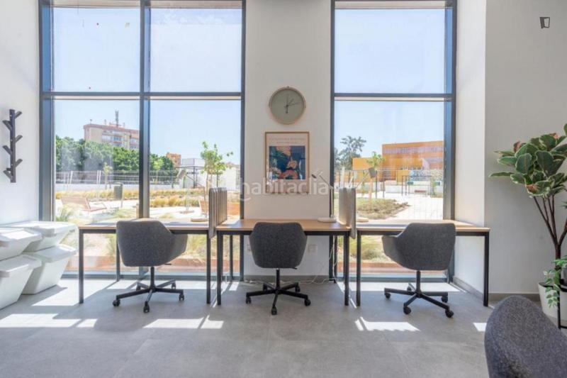 Foto ab157348-8621-4373-b53e-2ca850d8a86c. Rent apartment in Martiricos - La Roca - La Rosaleda Málaga