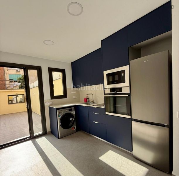 Alquiler Apartamento  en  El Camp de l´Arpa del Clot