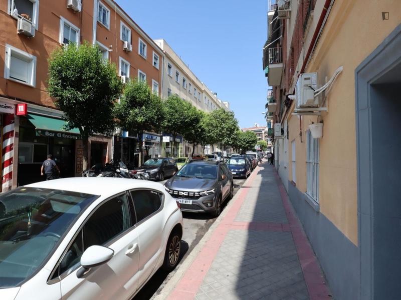 Foto 9060feeb-205e-4726-9ad4-0dfe56969a20. Lloguer apartament amb calefacció a Opañel Madrid