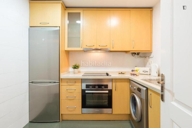 Foto 4bfeb198-51be-42c8-bb89-2c43be5e8c93. Lloguer apartament amb calefacció a La Victoria Málaga