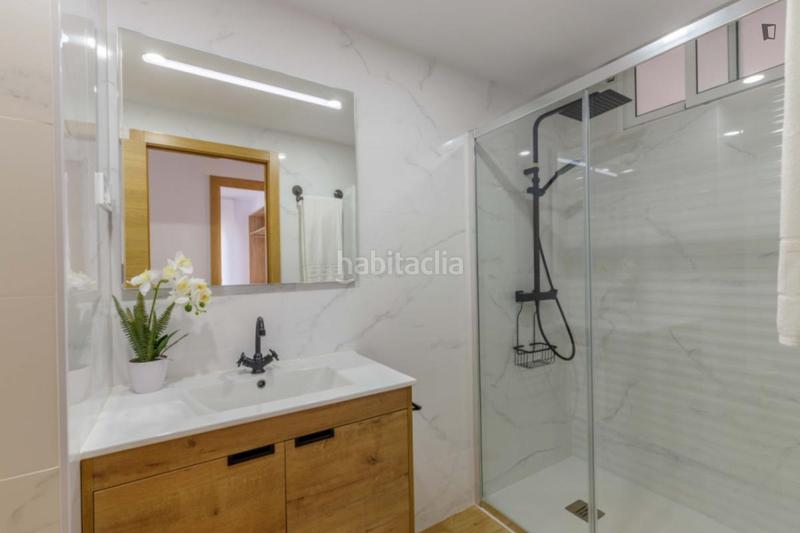 Foto cc487238-e489-4fb2-a2c6-77d9405d730e. Alquiler apartamento en El Molinillo - Capuchinos Málaga
