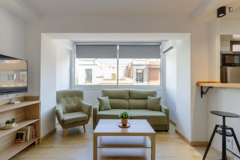 Foto f103444b-ab3c-4eee-ae73-1a02870ff907. Alquiler apartamento en El Molinillo - Capuchinos Málaga