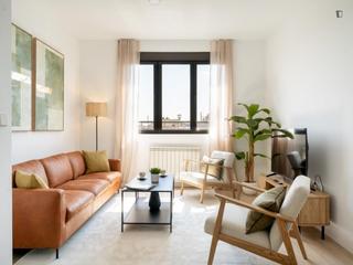 Rent Apartment in Cuatro Caminos - Azca