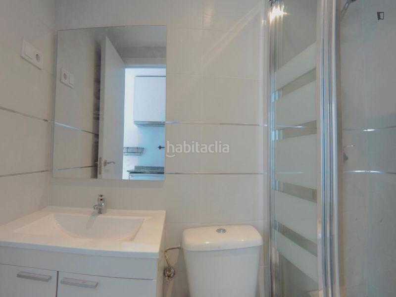 Foto a30cba73-4dde-414d-8ef6-c3d69783f321. Miete studiowohnung in Pradolongo Madrid