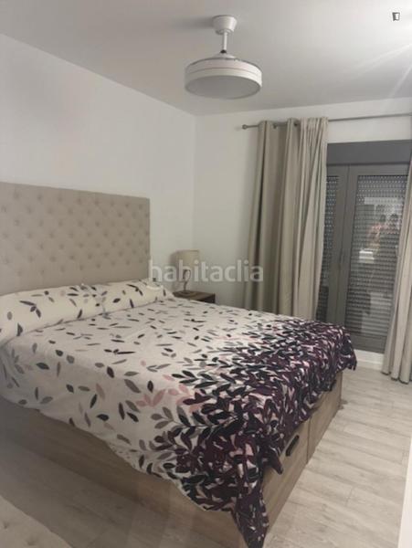 Foto 08b8224d-c5d0-4795-8b40-bed9cc6f9cb0. Rent apartment with heating in Entrenúcleos Dos Hermanas