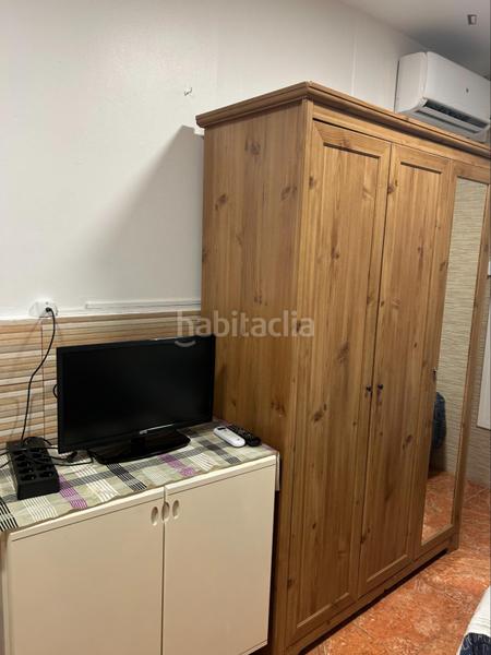 Foto 962e61d3-5749-4bfc-ae92-7cb97d2a0eb5. Lloguer estudi amb calefacció a Collblanc Hospitalet de Llobregat (L´)