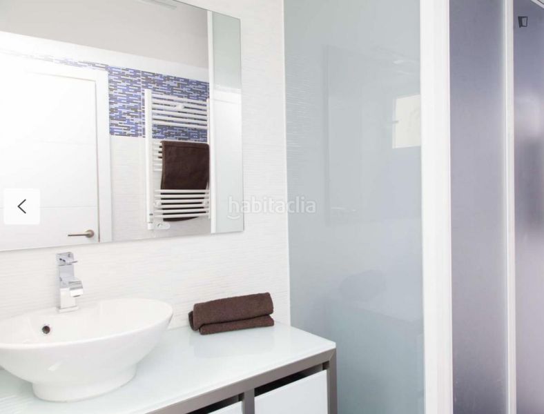 Foto 6a8ff75e-8039-4084-9b9c-26c7b6cc46c1. Lloguer apartament a Sol Madrid