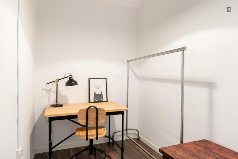 Foto 2be944b1-c3a1-421f-9a9b-bca2af297f6a. Rent apartment with heating in El Poble Sec - Parc de Montjuïc Barcelona