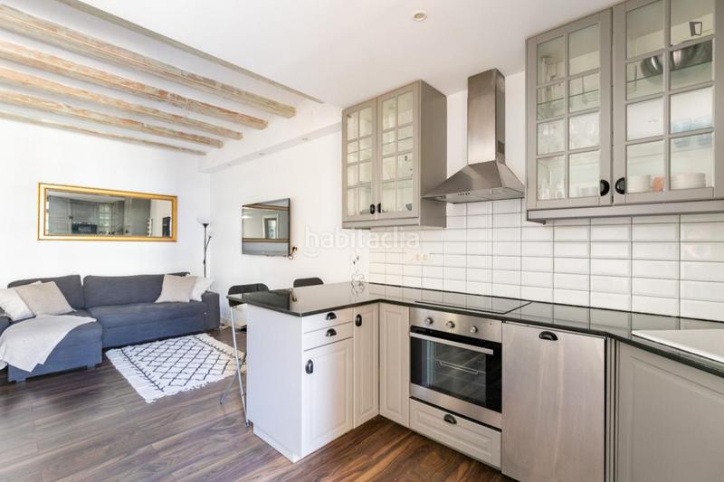 Foto 40ae06cf-0e3e-422b-bce2-a8bc91f8eb8c. Rent apartment with heating in El Poble Sec - Parc de Montjuïc Barcelona