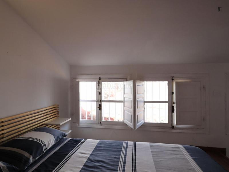 Foto e2e89e9c-9375-4a78-a7ca-cc0e1f2a76d0. Alquiler apartamento en Sol Madrid