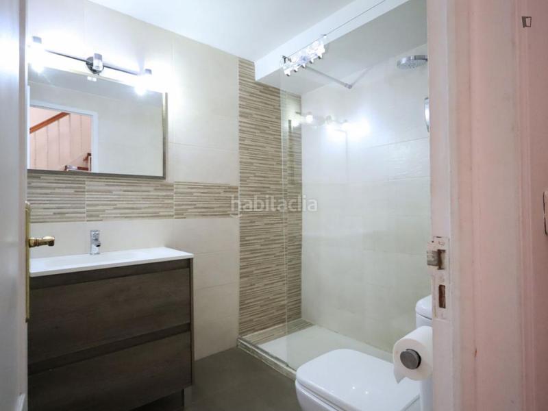 Foto ff16cc00-f175-4007-bb90-ccc8715960e3. Alquiler apartamento en Sol Madrid