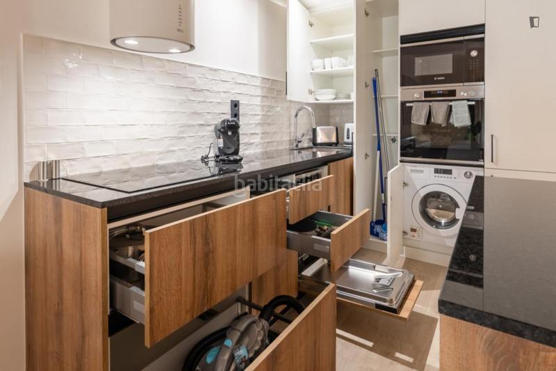 Foto 56a3dc64-bd3f-4510-86dd-0d950684e46c. Alquiler apartamento en Raval Barcelona