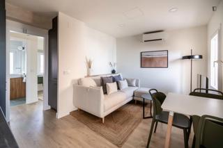 Rent Apartment in Almenara-Ventilla