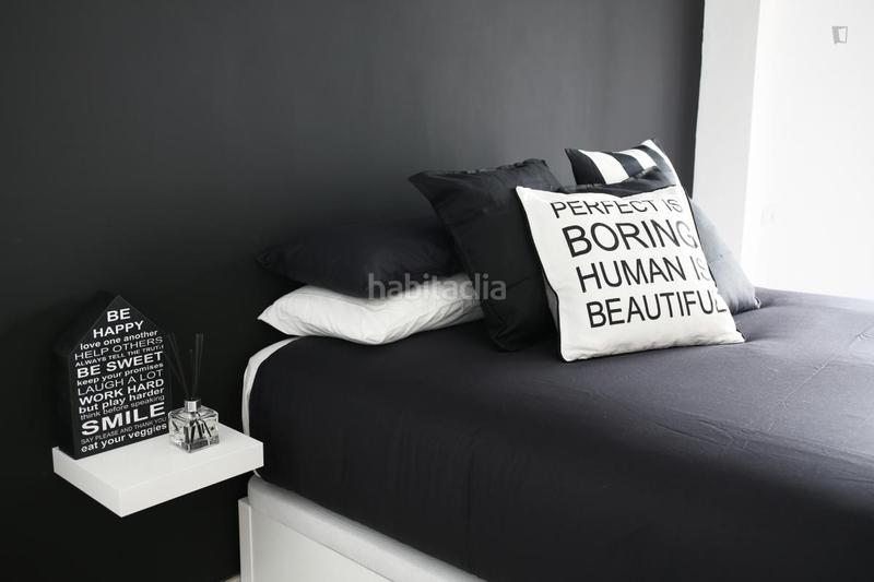 Foto b6cdefc9-0bff-4fa7-a5c9-9bec91a3db33. Alquiler apartamento en El Carme Valencia