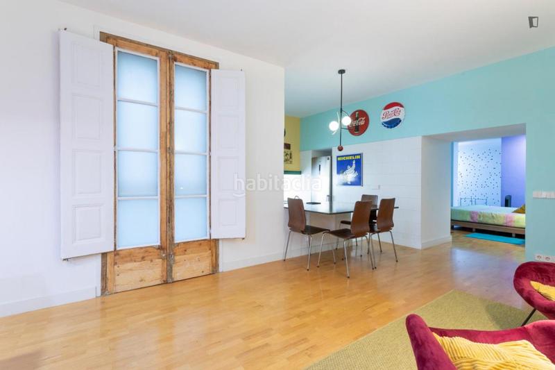 Foto 45a83c58-6ada-4f7e-a5b3-ce905b22438d. Lloguer apartament a Raval Barcelona