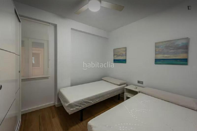 Foto 520d74c6-bb75-40a8-b22b-936ad2c80e46. Alquiler apartamento en Playa Muchavista Campello (el)