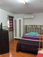 Rent Studio in La Florida