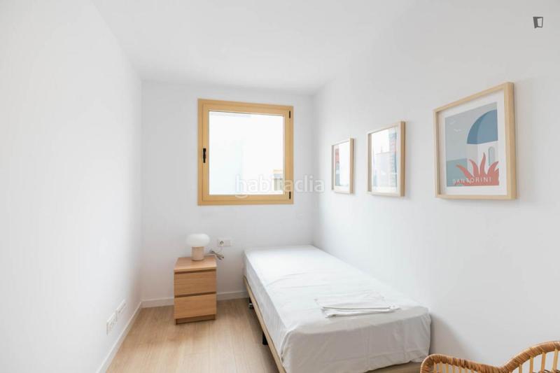 Foto 1667b3bc-cf5f-4731-882d-d61240b2ba64. Miete appartement mit heizung in Port Badalona