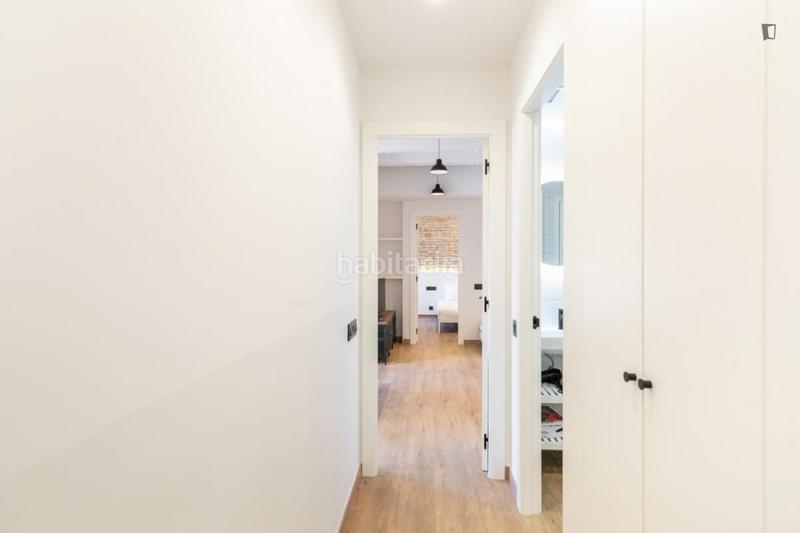 Foto 021b11f3-d8d4-4aef-9d18-b70ff48d6dce. Lloguer apartament a El Camp de l´Arpa del Clot Barcelona