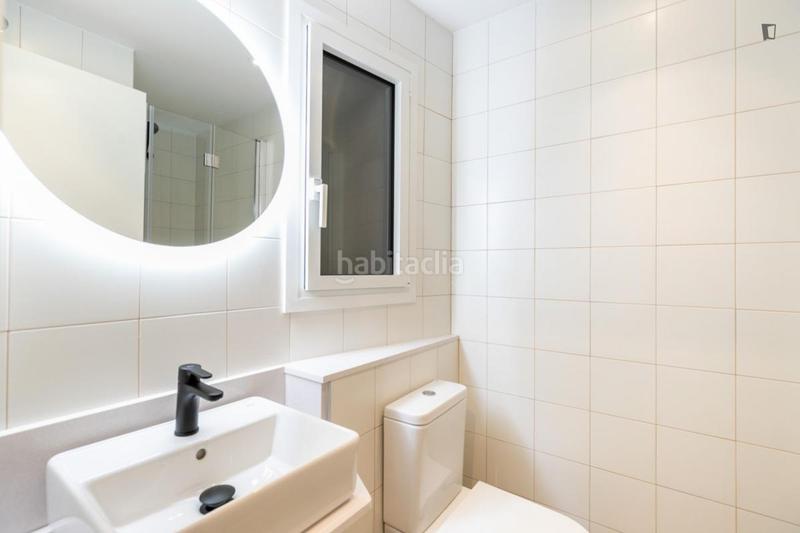 Foto cdf882f7-a00e-4c93-9dd2-62f95a67b5d7. Lloguer apartament a El Camp de l´Arpa del Clot Barcelona