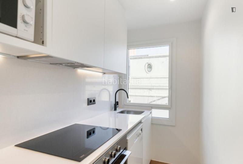 Foto 04c3b8e9-afd5-4e44-b049-e2e88bc9af95. Location appartement dans El Camp de l´Arpa del Clot Barcelona