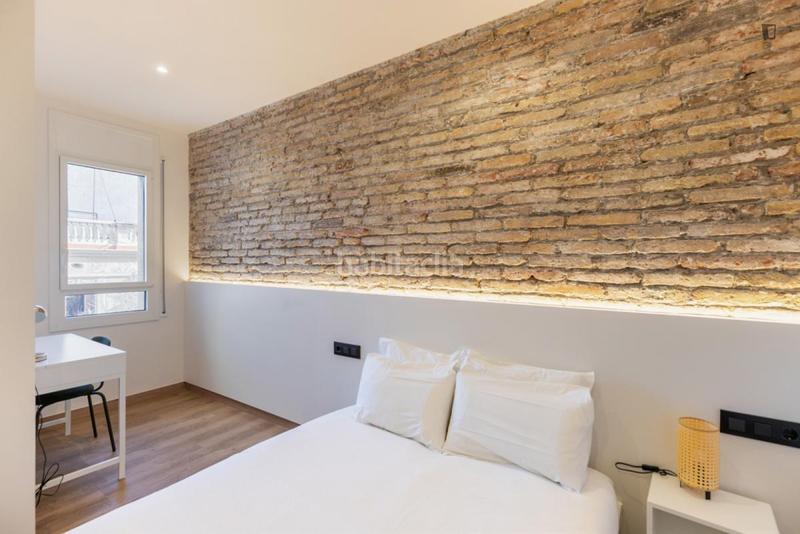 Foto a8c3e75f-9bd6-4fec-8503-fdbccbddaa24. Miete appartement in El Camp de l´Arpa del Clot Barcelona